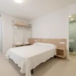 דירה Vora *